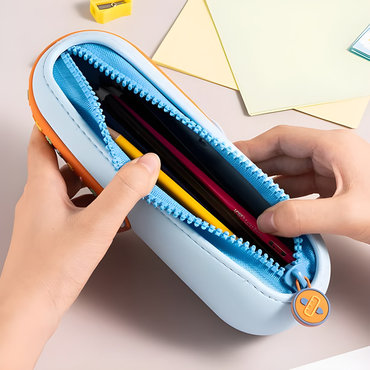 Scale pencil case EVA