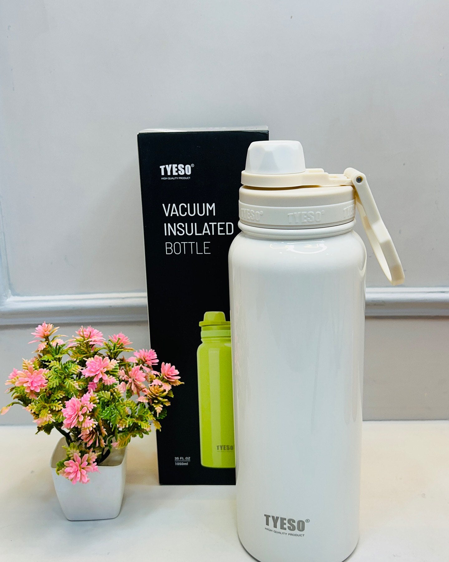 Tyeso Vacuum Insulated Bottle 1200 ml